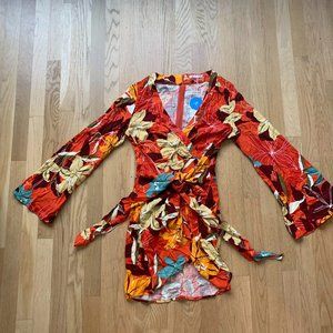 V-neck Bell Sleeve Bodycon Dress